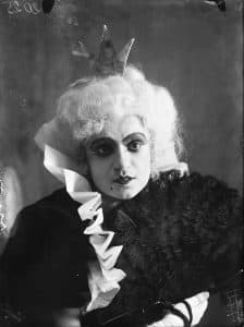 Пані Моншеврель – Ярослава Косаківна 