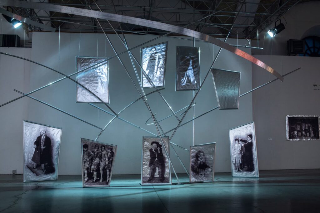 Курбас: Нові Світи