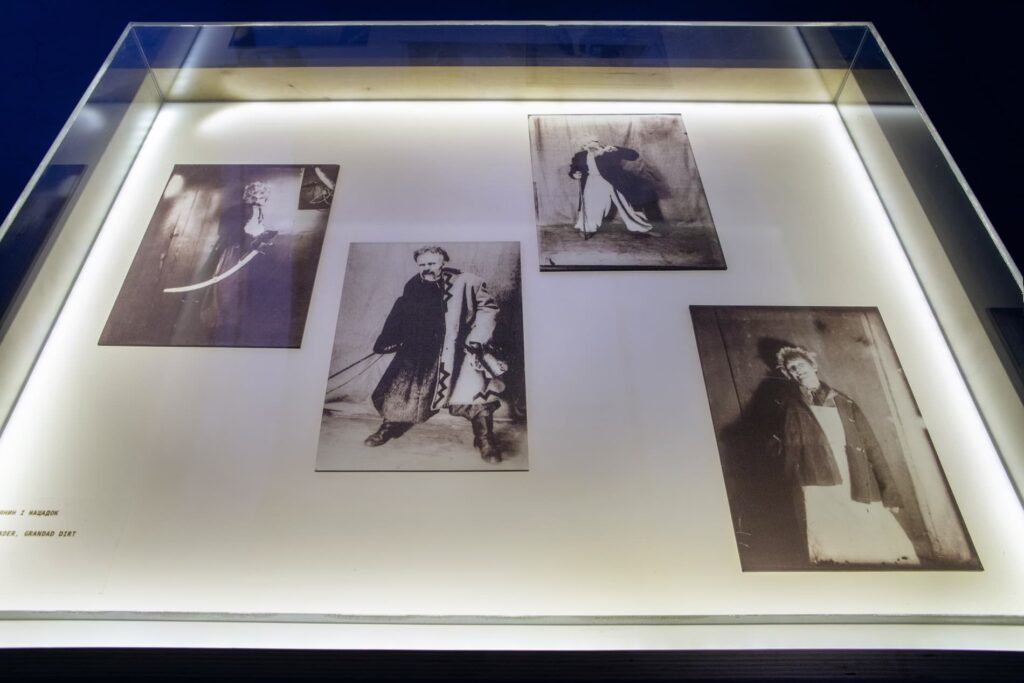 Курбас: Нові Світи